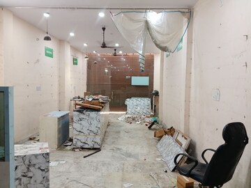 Team Area in  Shop at Nishatganj Talkatora – for Rent