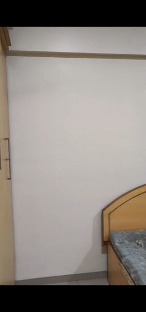 Furnished Amenities in 2 BHK Apartment at Nilgiri C Wing CHS, Andheri East – for Rent