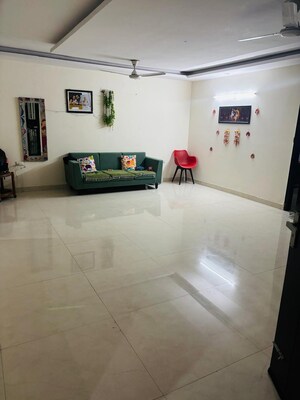 Room in 4 BHK Builder Floor at Ashoka Enclave – for Rent