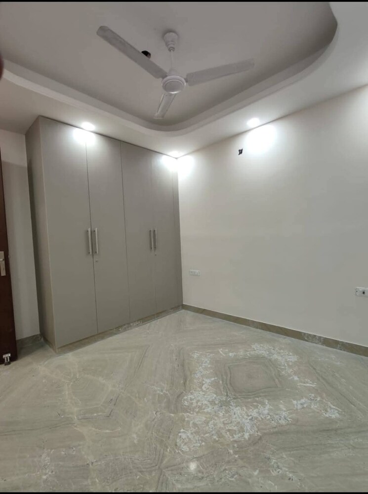 Room, saket 3 Bedroom 1500 Sq.Ft. Apartment In Saket Delhi 9665589