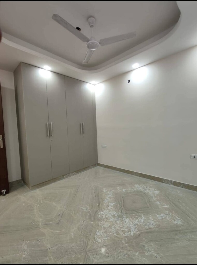Room, saket 3 Bedroom 1500 Sq.Ft. Apartment In Saket Delhi 9665589