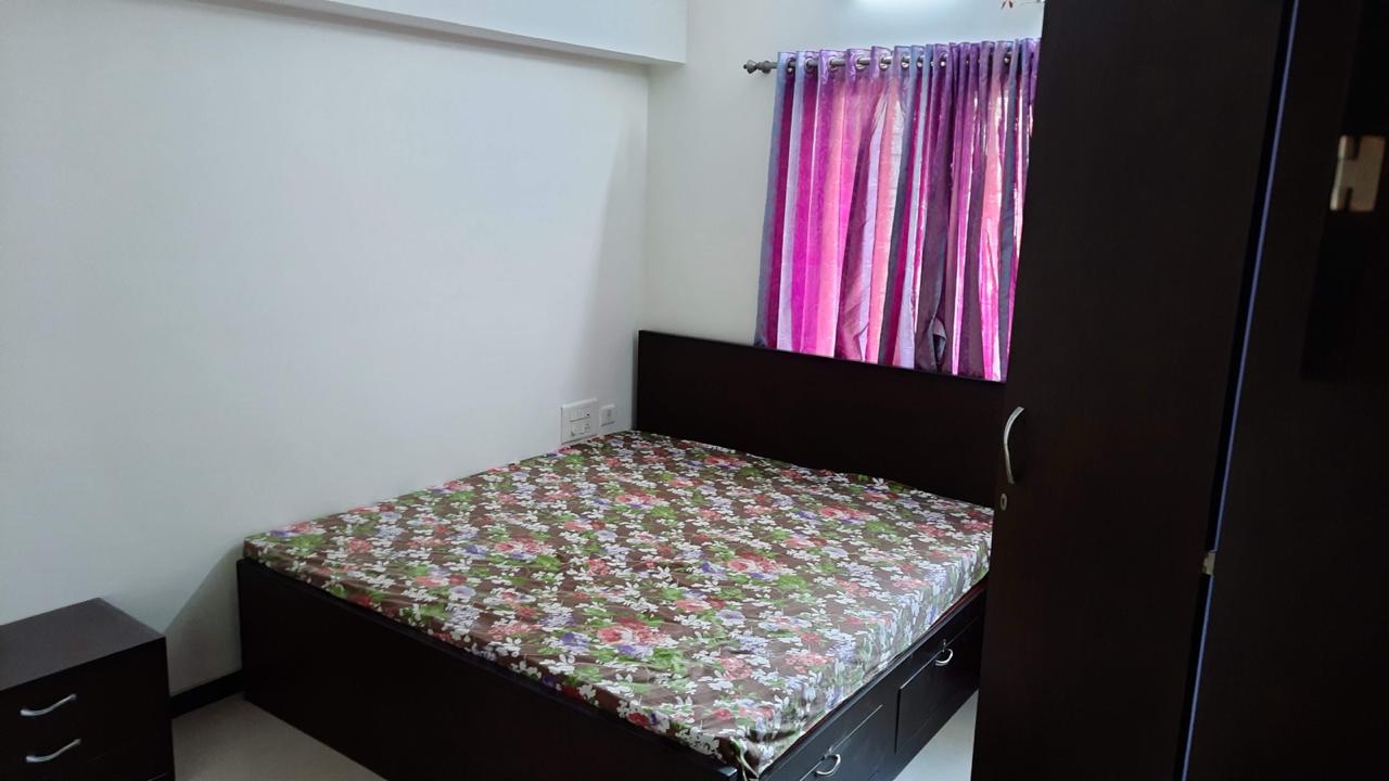2 BHK Apartment For Sale in SRK Oval Nest