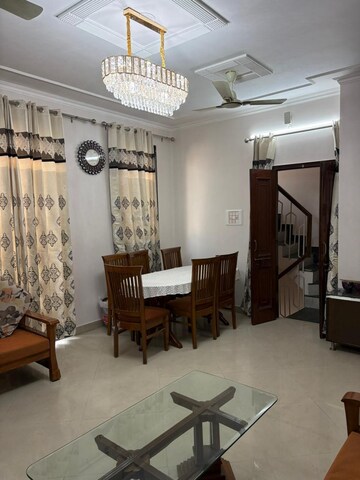 Living Room in 3 BHK Independent House at Tulip Mall, Sector 46 – for Rent