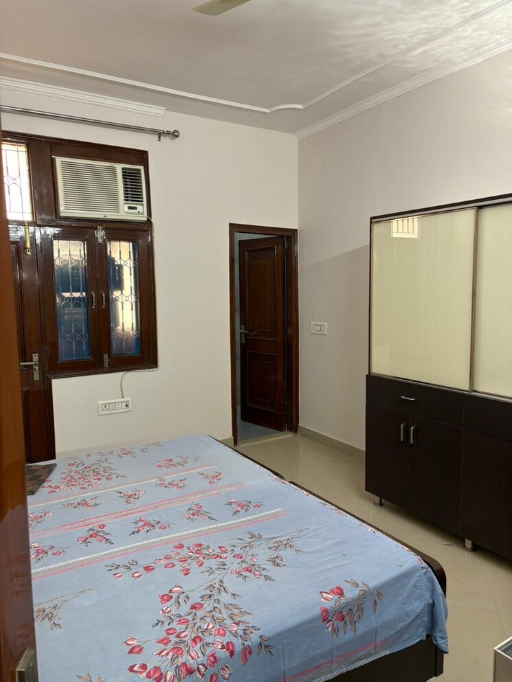 Bedroom, tulip-mall 3 Bedroom 3000 Sq.Ft. Independent House In Sector 46 Noida 9665618