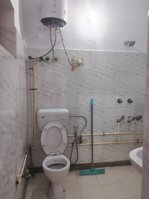 Bathroom in 2 BHK Builder Floor at Ansal Plaza Sector-23, Sector 23 – for Rent