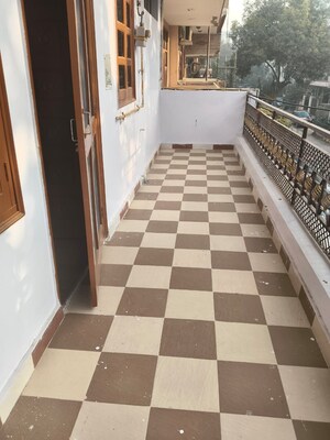 Balcony in 2 BHK Builder Floor at Ansal Plaza Sector-23, Sector 23 – for Rent