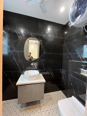 Team Area in 3 BHK Apartment at Smart World Orchard, Sector 61 – for Sale