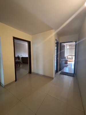 Room in 4 BHK Apartment at Jan Pratinidhi Apartment, Sector 28 – for Sale