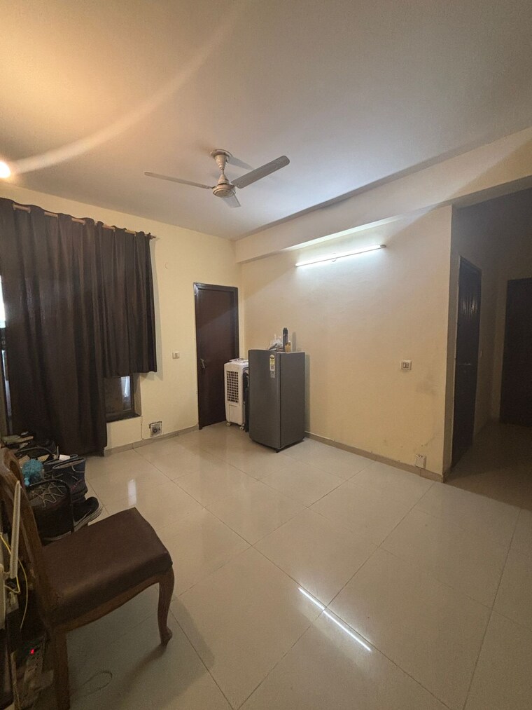 Living Room, jan-pratinidhi-apartment 4 Bedroom 2770 Sq.Ft. Apartment In Sector 28 Gurgaon 9665657