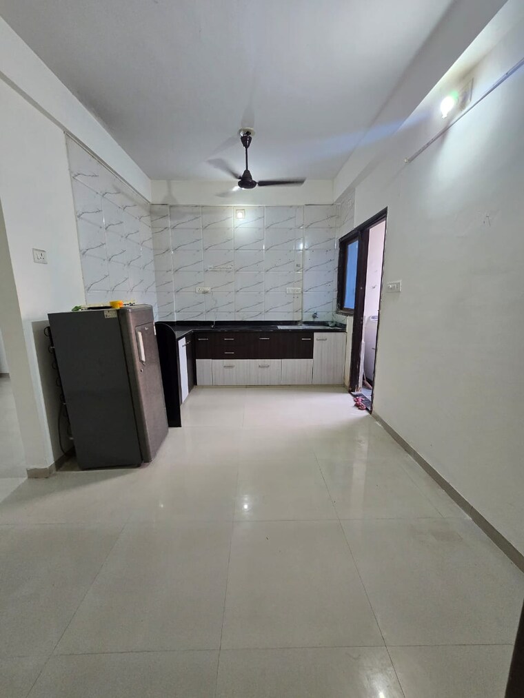 Room, sama savli road 2 Bedroom 1250 Sq.Ft. Apartment In Sama Savli Road Vadodara 9665678