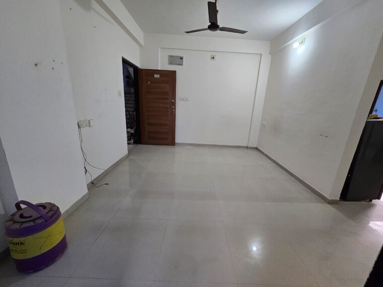 Room, sama savli road 2 Bedroom 1250 Sq.Ft. Apartment In Sama Savli Road Vadodara 9665678