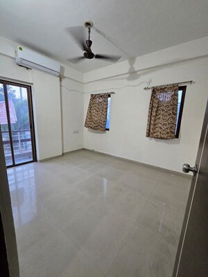 Room in 2 BHK Apartment at Sama Savli Road – for Sale