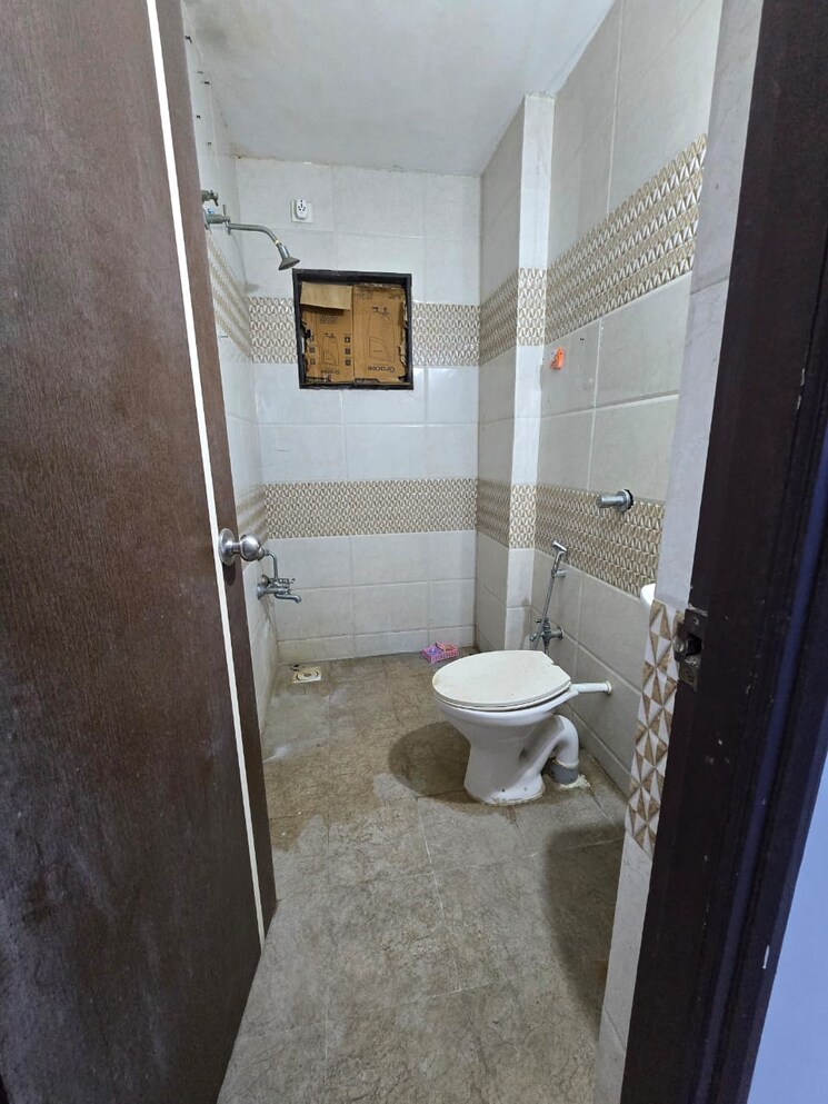 Bathroom, sama savli road 2 Bedroom 1250 Sq.Ft. Apartment In Sama Savli Road Vadodara 9665678