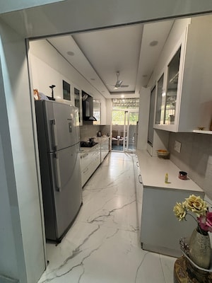 Balcony in 3 BHK Builder Floor at Ansal Sushant Lok I, Sector 43 – for Rent