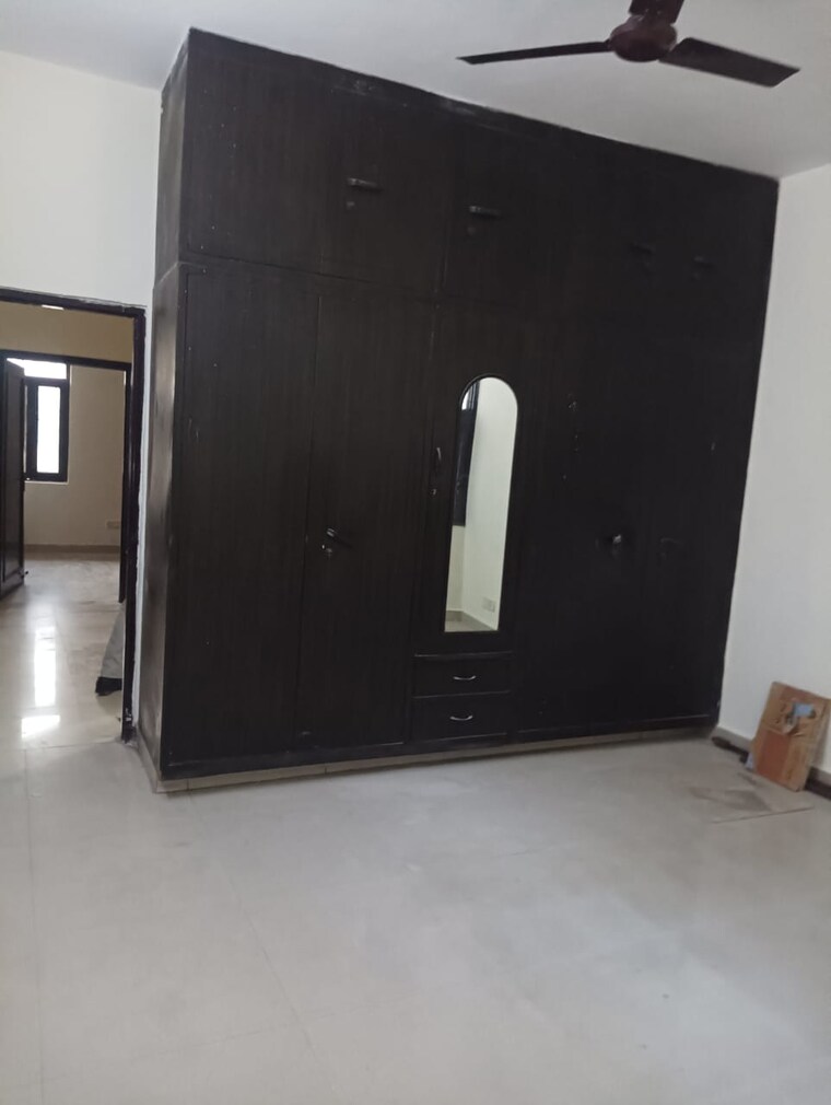 Room, rwa-apartments-sector-27 2 Bedroom 1400 Sq.Ft. Villa In Sector 27 Noida 9665718