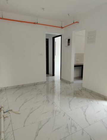 Room in 1 BHK Apartment at Lodha Amara, Kolshet Road – for Sale