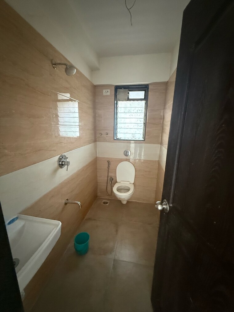 Bathroom, navkar-sakshat-navkar 2 Bedroom 570 Sq.Ft. Apartment In Borivali West Mumbai 9665719