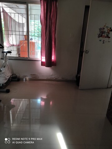 Bedroom in 3 BHK Apartment at Kothrud – for Rent