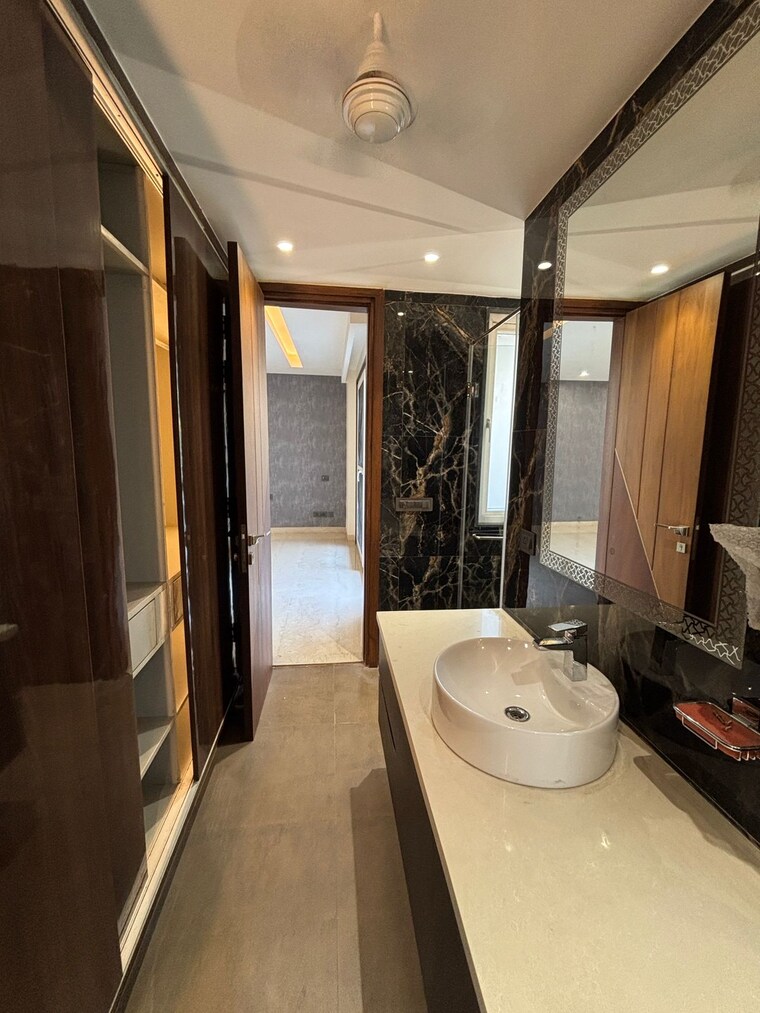 Master Bedroom, dlf-city-phase-v 4 Bedroom 500 Sq.Yd. Apartment In Dlf Phase V Gurgaon 9665740