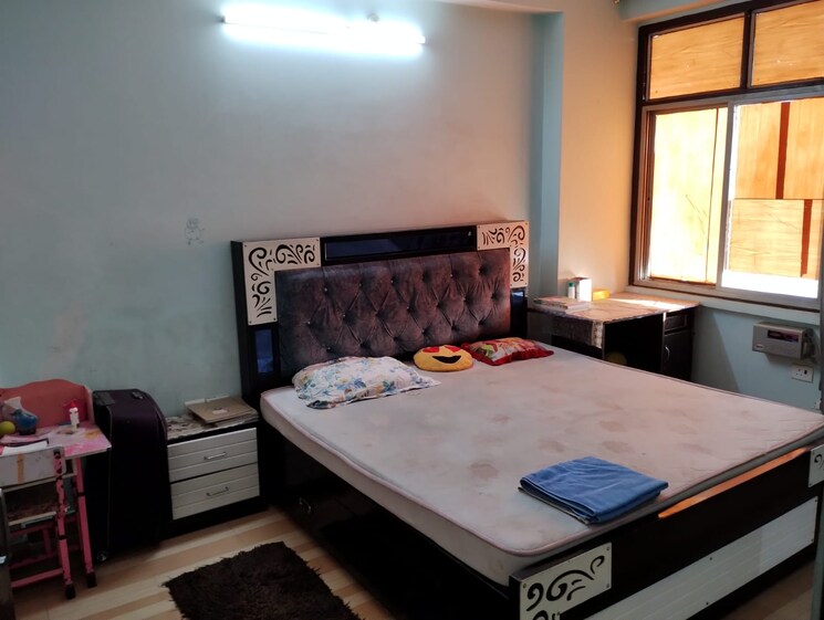 Room, gomti nagar Pg For Boys & Girls In Gomti Nagar 9665776