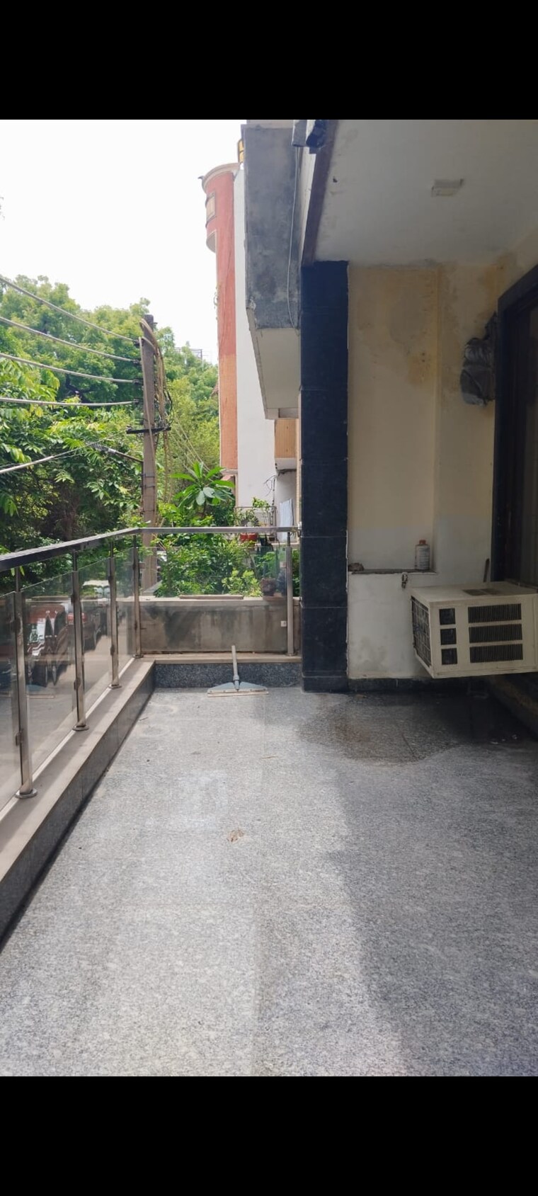 Balcony, chittaranjan park 3 Bedroom 125 Sq.Yd. Builder Floor In Chittaranjan Park Delhi 9665799