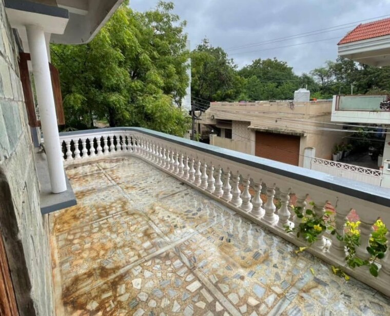 Balcony, aparna-senor-valley-i 4 Bedroom 4500 Sq.Ft. Apartment In Jubilee Hills Hyderabad 9665820