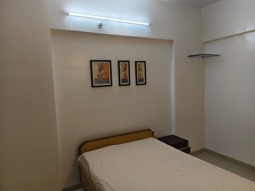 Bedroom in 2 BHK Apartment at Wadgaon Sheri – for Rent