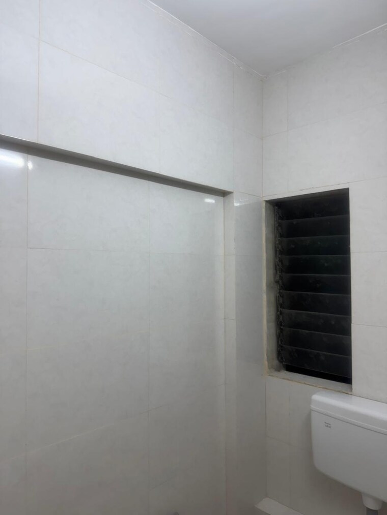 undefined, chembur Commercial Office Space 325 Sq.Ft. In Chembur Mumbai 9665841