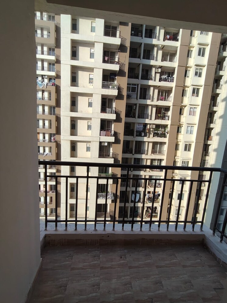 Exterior View, amrapali-golf-homes 3 Bedroom 1115 Sq.Ft. Apartment In Sector 4 Greater Noida Greater Noida 9665862