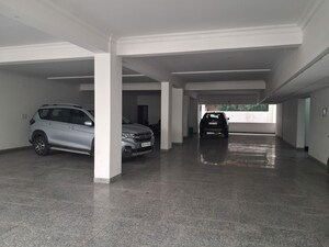 Parking in 4 BHK Builder Floor at Sector 21a – for Rent