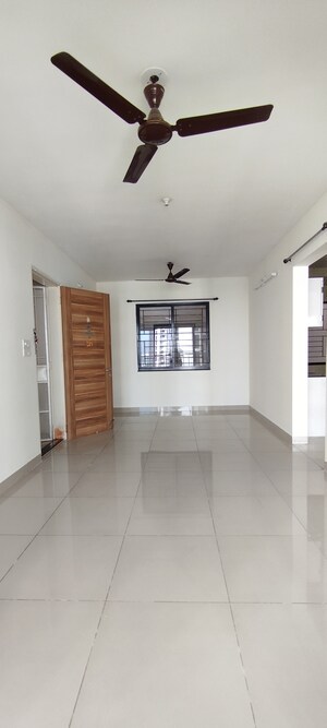 Room in 2 BHK Apartment at Nanded Madhuvanti, Sinhagad Road – for Rent