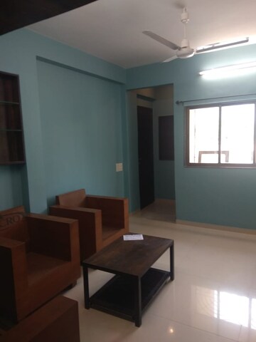 Living Room in 1.5 BHK Apartment at Prabhadevi – for Rent
