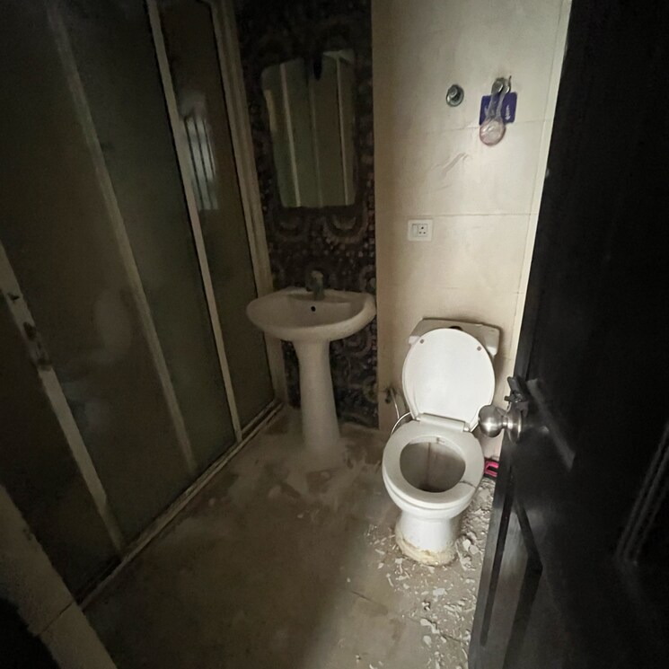 Bathroom, prateek-laurel 2.5 Bedroom 1135 Sq.Ft. Apartment In Sector 120 Noida 9665950