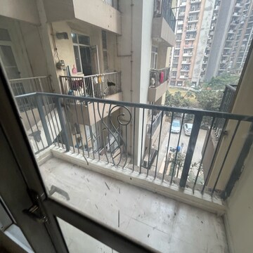 Balcony in 2.5 BHK Apartment at Prateek Laurel, Sector 120 – for Rent