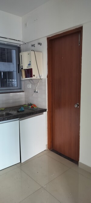 Kitchen in 2.5 BHK Apartment at Amanora Neo Towers, Hadapsar – for Rent