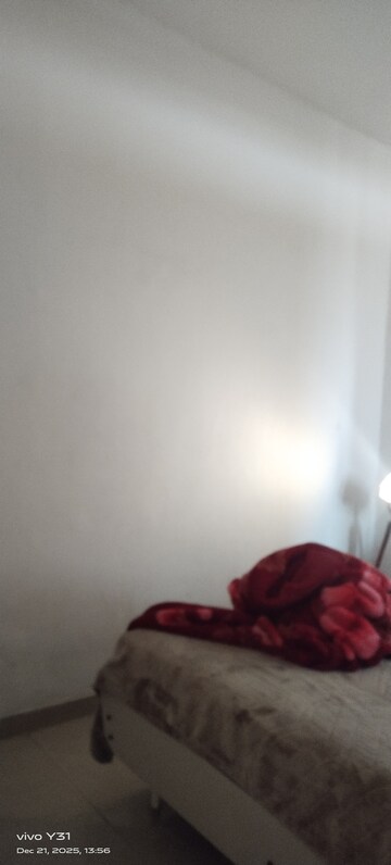 Room in 2 BHK Apartment at Mahagun Mywoods, Sector 16c Greater Noida – for Rent