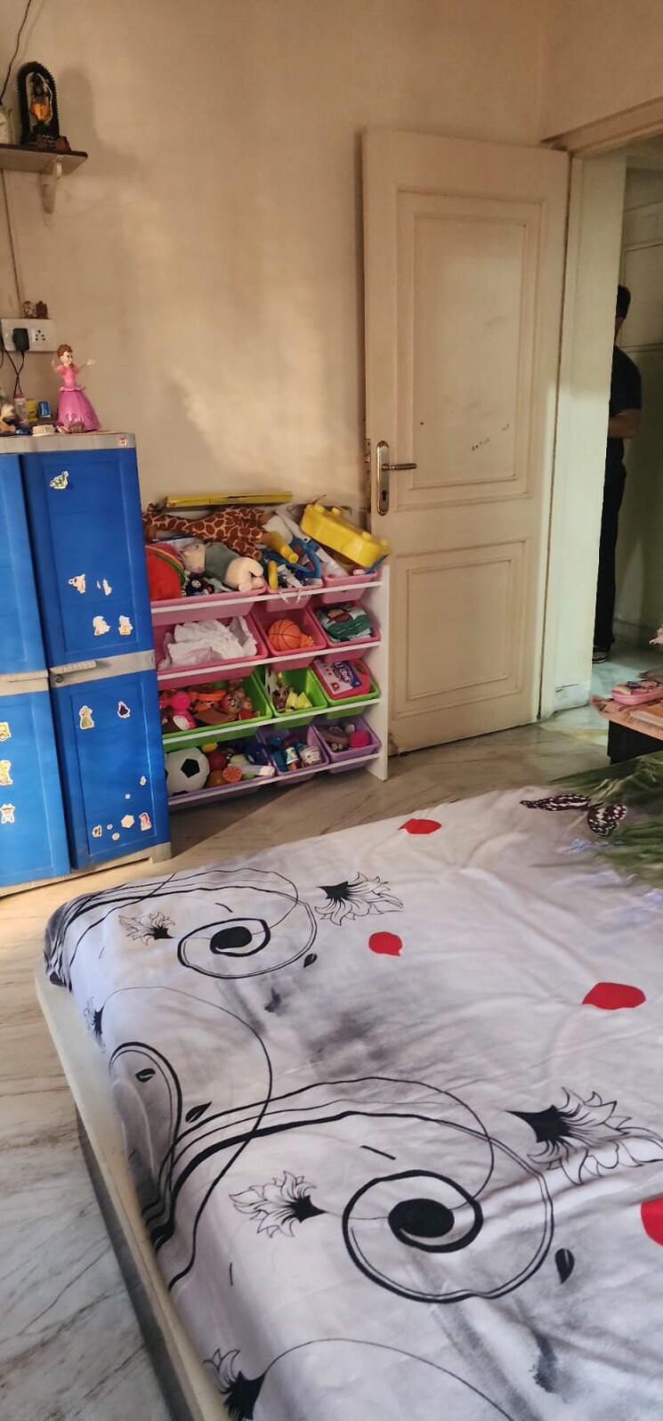 Bedroom, dadar west 2 Bedroom 750 Sq.Ft. Apartment In Dadar West Mumbai 9666000