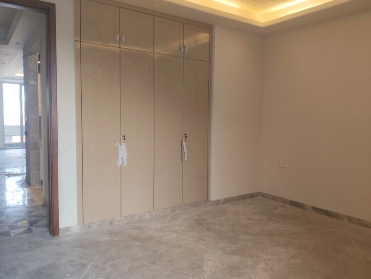 Room, greater kailash part 3 3 Bedroom 1800 Sq.Ft. Builder Floor In Greater Kailash Part 3 Delhi 9666016