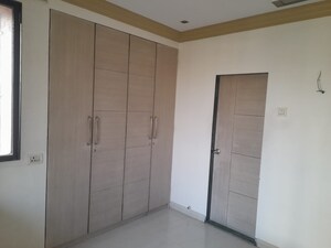Room in 3 BHK Apartment at Conwood Enclave, Vasant Vihar – for Rent