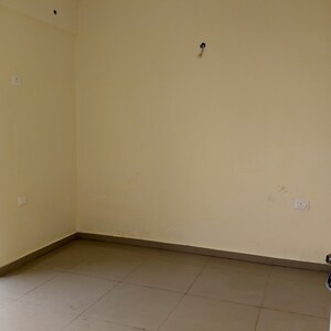 Room in 1 BHK Apartment at Pyramid Altia, Sector 70 – for Rent