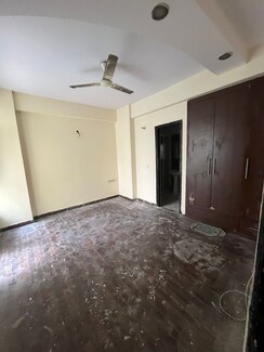 2 BHK + Study Room Apartment For Sale in Prateek Laurel