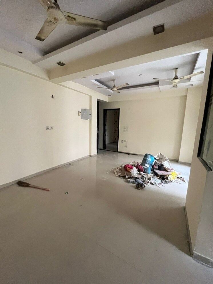 Room, prateek-laurel 2 Bedroom 950 Sq.Ft. Apartment In Sector 120 Noida 9666034