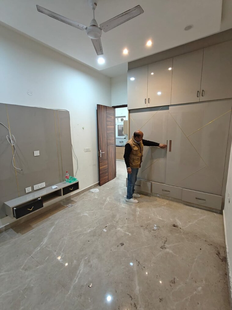 Room, pir machalla 2 Bedroom 1200 Sq.Ft. Builder Floor In Pir Machalla Zirakpur 9666033