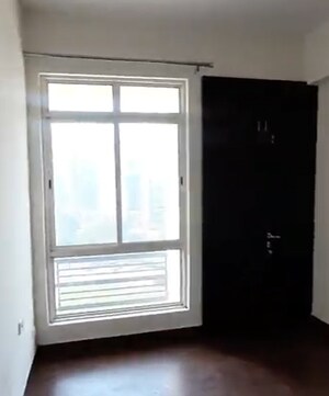 Room in 3 BHK Apartment at Paras Tierea, Sector 137 – for Sale