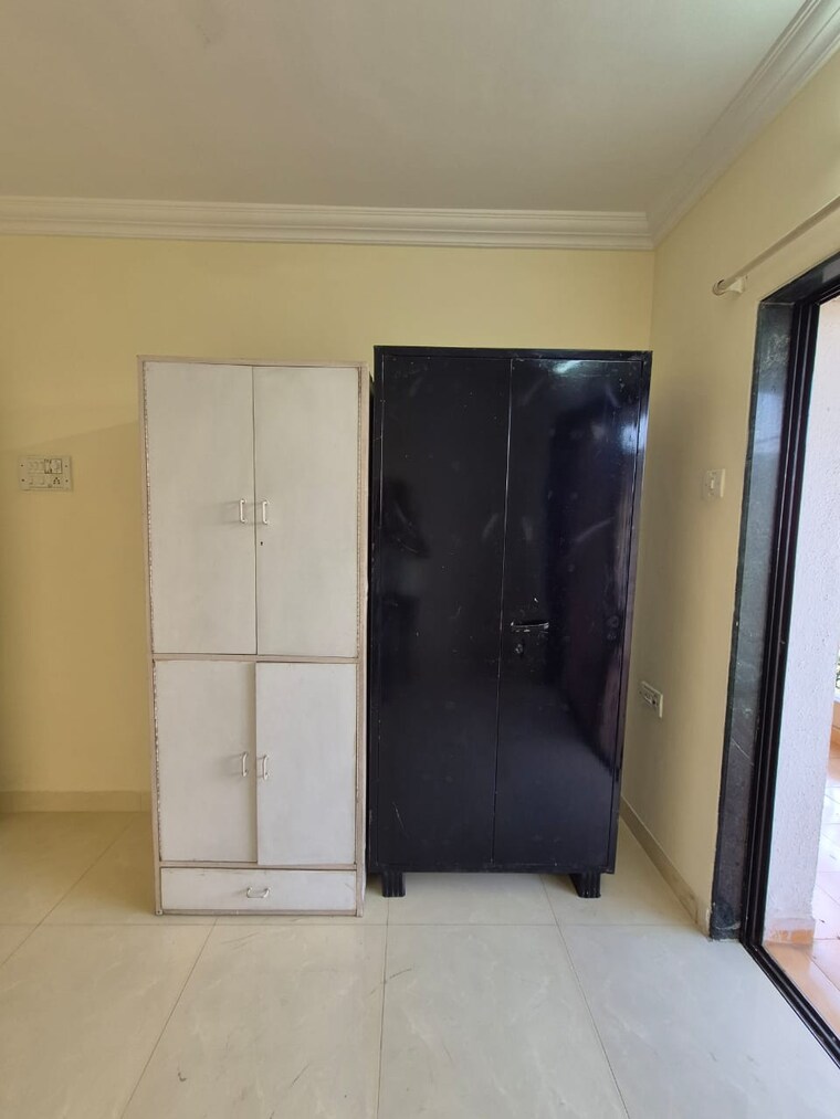 undefined, silver-dale 2 Bedroom 1100 Sq.Ft. Apartment In Bt Kawade Road Pune 9666081