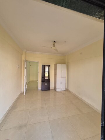 Room in 2 BHK Apartment at Silver Dale, Bt Kawade Road – for Rent