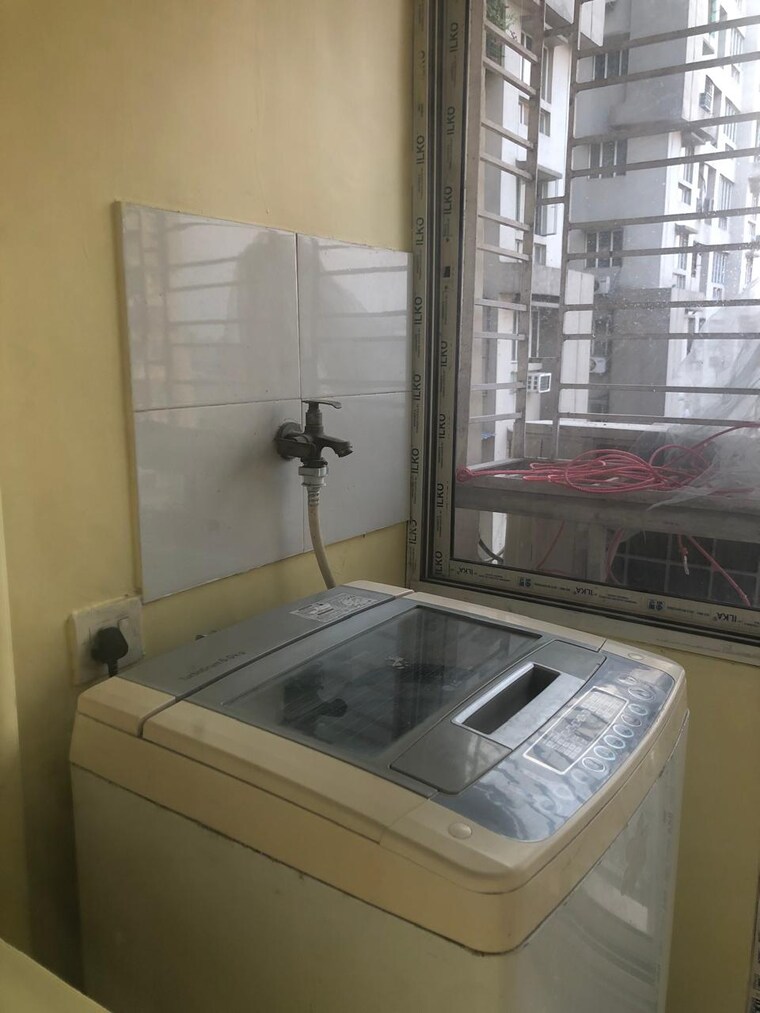 Balcony, kristi-villa 3 Bedroom 1350 Sq.Ft. Apartment In Chinar Park Kolkata 9666087