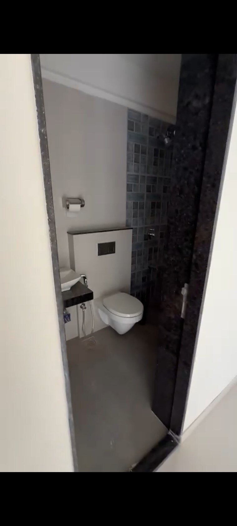 Bathroom, sheth-zuri 1.5 Bedroom 580 Sq.Ft. Apartment In Laxmi Nagar Thane 9666093