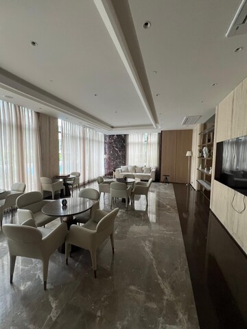 Master Bedroom in 3 BHK Apartment at Kalpataru Radiance, Goregaon West – for Rent