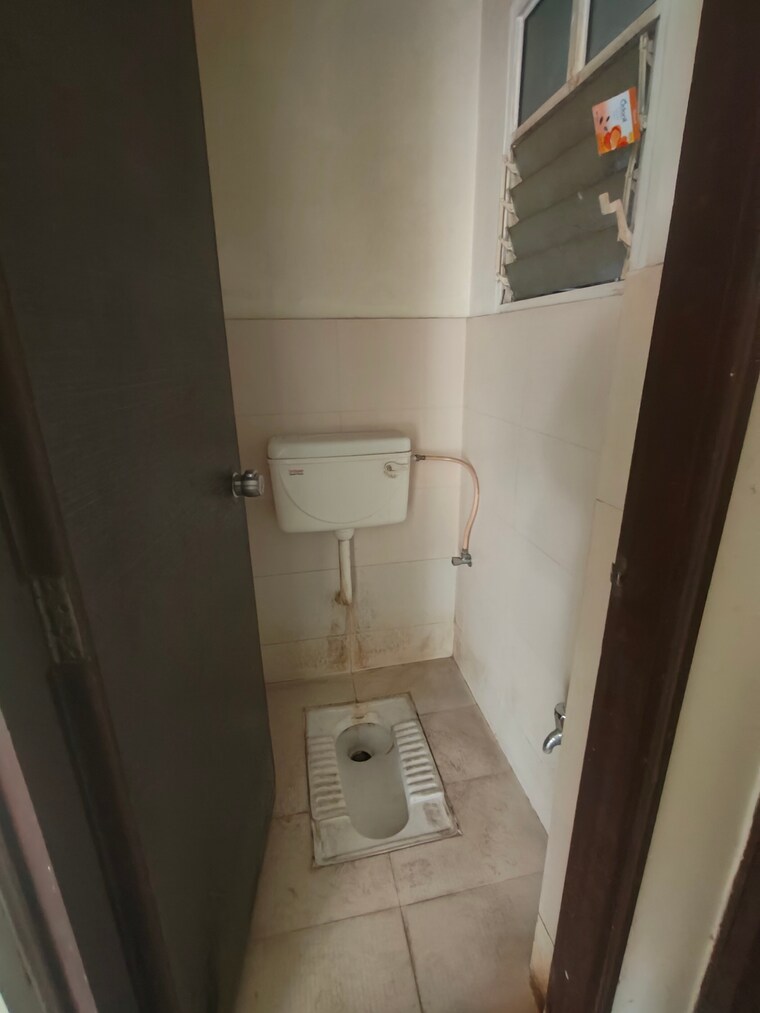 Bathroom, keystone-hills 1 Bedroom 646 Sq.Ft. Apartment In Undri Pune 9666100